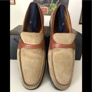 Johnston & Murphy Dress Shoe suede Loafer